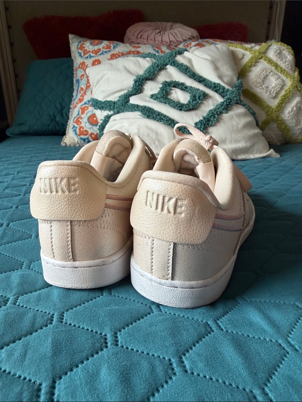 Nike Sneakers - Picture 3 of 5